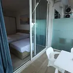 Alvi Hotel