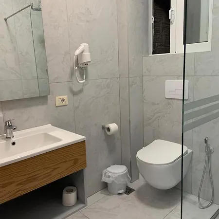 Alvi 3* Sarandë