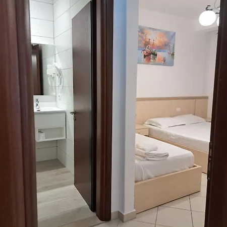 Alvi Hotel 3*