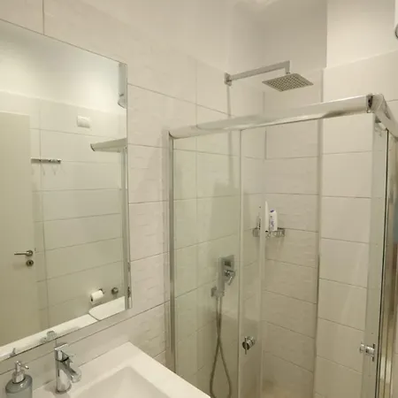 Alvi Hotel 3*