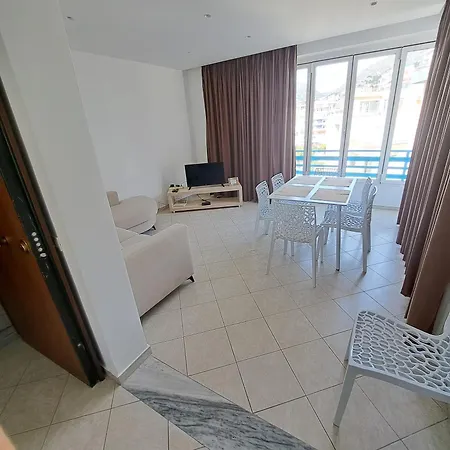 Alvi Hotel 3*