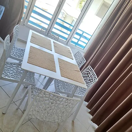 Alvi 3*