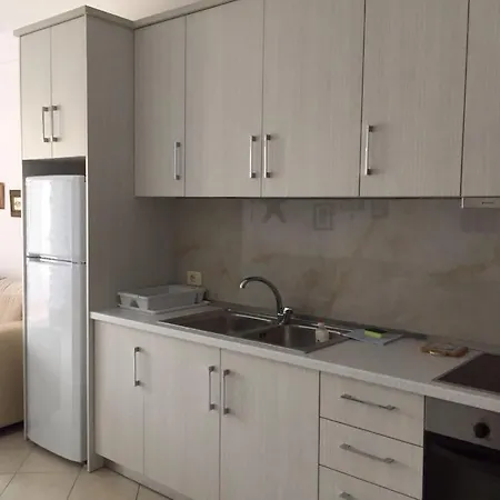 Alvi Hotel 3*