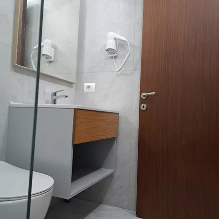 Alvi 3* Sarande