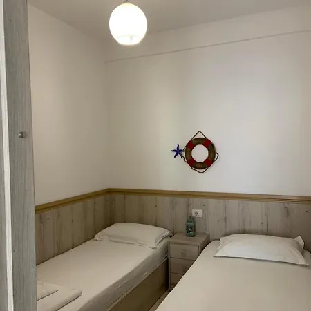 Alvi Hotel 3*