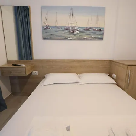 Hotel Alvi